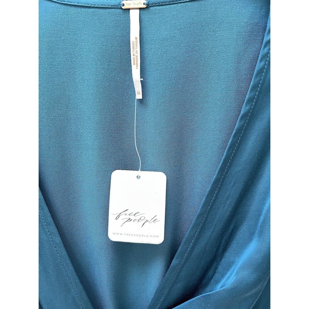 NWT Size XS Free People Miraya Twist Satin Crop Top Corsair Teal Blue REVOLVE - Picture 5 of 10
